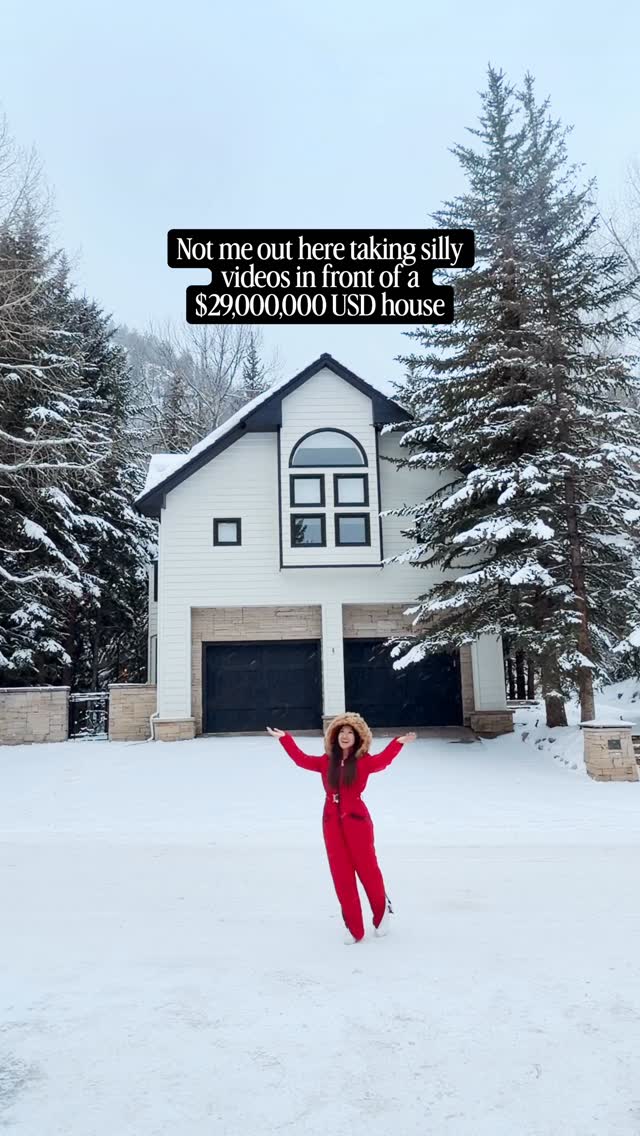 Did not realize how expensive this house was when I was taking pics in front of it 🤣 Whoever was watching the security cam probably was amused 😄 I looked the house up after because I was curious and turns out it’s on sale for $29m USD in Aspen, Colorado ❄️ a place that I think tops San Francisco in expensiveness 😅 I do real estate on the side, so if you’re interested in buying this place let me know 🏡
