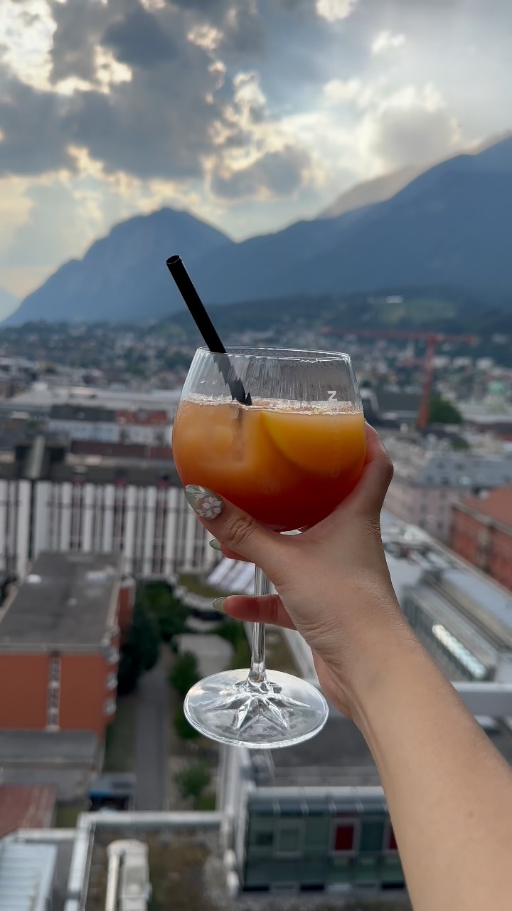 Less crowded, just as beautiful 😍🍹