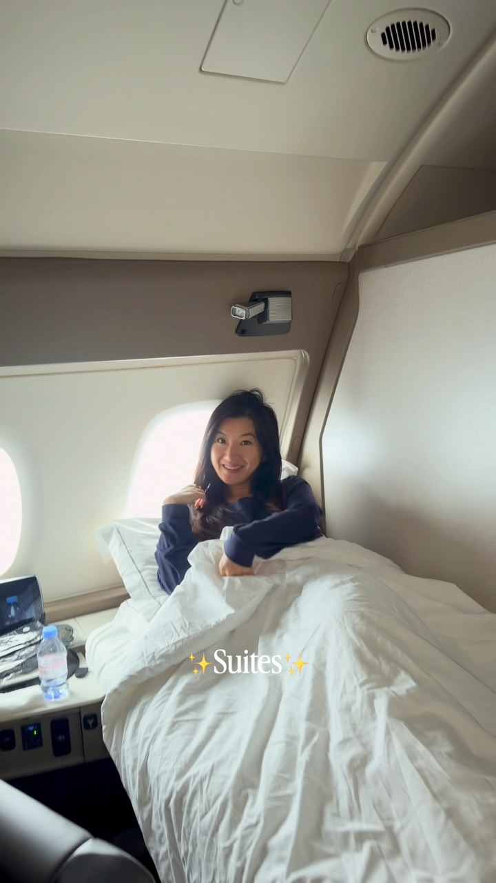 Don’t know how I’m going to go back to flying First Class after experiencing Singapore Airline’s First Class Suite 😜😄