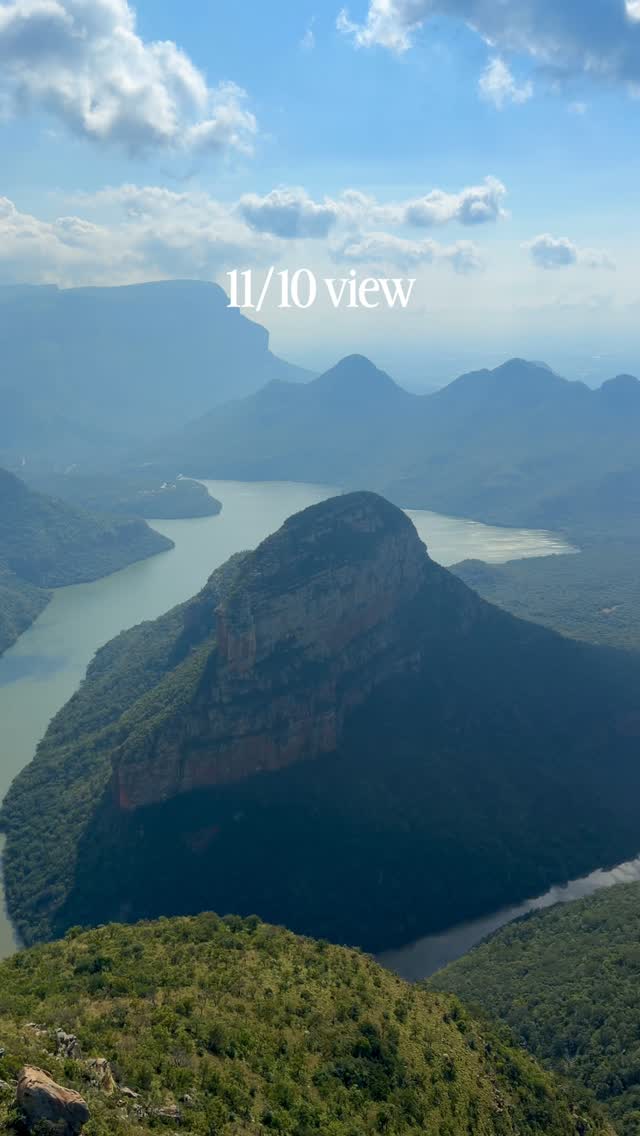 Yes I hike in sandals lol look at how pretty South Africa is 😍 

📍 Blyde River Canyon Lookout