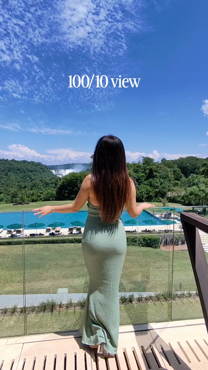 Can’t believe I have a view of Iguazu Falls from my hotel room 🥹 did you see the birds flying at the waterfalls? ☺️ @granmeliaiguazu
