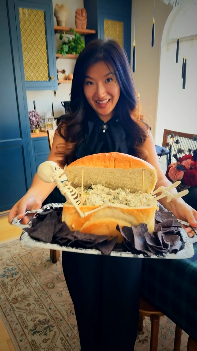 POV: you’re invited to a Ralph Lauren Halloween 🐎🎃

The menu:
🍷 Eyeball punch
👁️ Antipasto eyeballs
💀 Skull tarts
⚰️ Coffin spinach dip
🥧 Mummy pot pie
🍫 Devil’s food cake
Good food + wicked company. Save this for next October 🖤

Which dish are you trying first?