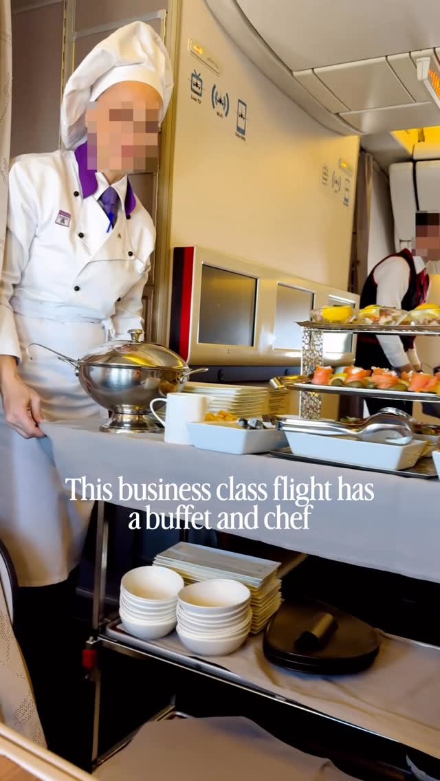 Airplane food… but make it buffet style with a chef 👩🏻‍🍳✈️

This is Turkish Airlines business class from San Francisco to Istanbul, and it might be one of the most unique food experiences I’ve seen on a plane!

What do you think - Is this the best airline food experience, or is another airline better? 👀